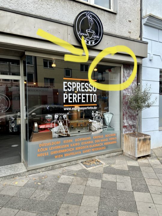 13A5FA09-5460-4C77-A713-7C501E0FA25B Kurioser Signalgeber Telenot Alarmanlagensirene